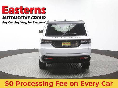 Used 2025 Jeep Grand Wagoneer Series III w/ Rear Seat Video Group 1 AWD/4WD image 43