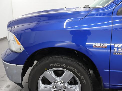 Used 2019 RAM 1500 Big Horn image 32