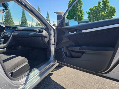 Used 2017 Honda Civic EX image 12
