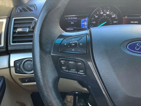 Used 2017 Ford Explorer XLT w/ Equipment Group 202A image 31