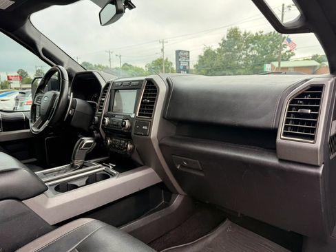 Used 2017 Ford F150 Raptor w/ Equipment Group 802A Luxury AWD/4WD image 35