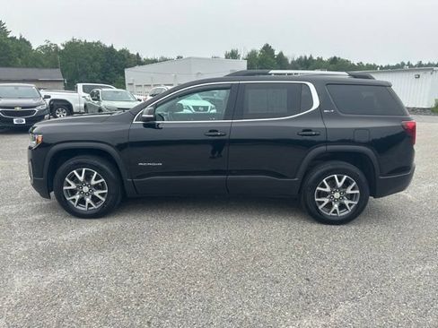 Used 2023 GMC Acadia SLT AWD/4WD image 3