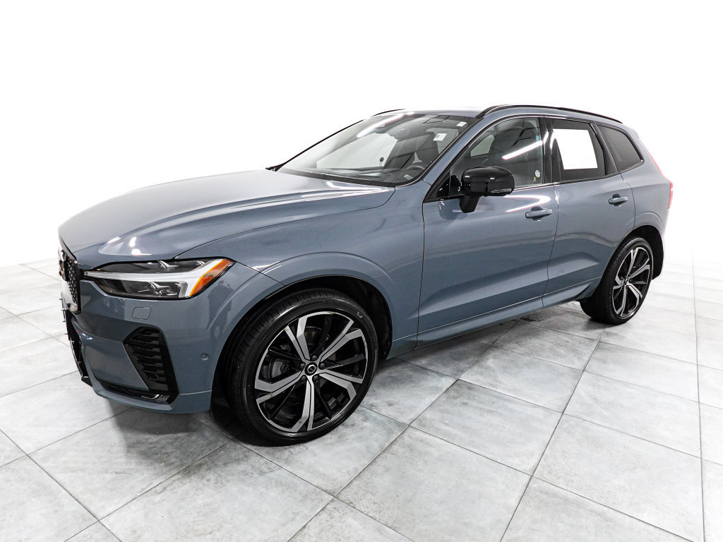 Used 2023 Volvo XC60 B5 Ultimate w/ Climate Package AWD/4WD image 4