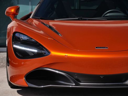 Used 2018 McLaren 720S Performance image 6
