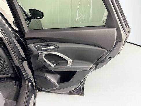 Certified 2025 Audi Q5 Premium w/ Convenience Package AWD/4WD image 28