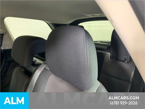 Used 2020 Nissan Pathfinder S image 32