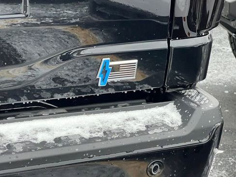 New 2025 Ford F150 Lightning XLT AWD/4WD image 6