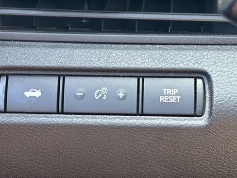 Used 2021 Nissan Altima 2.5 SV FWD image 26