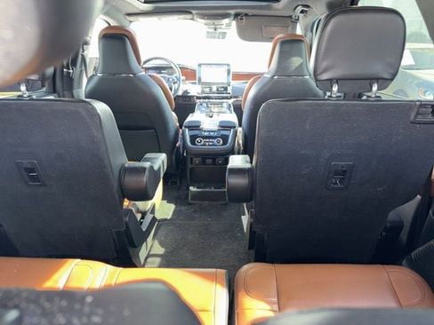 Used 2021 Lincoln Navigator L Reserve w/ Luxury Package AWD/4WD image 13