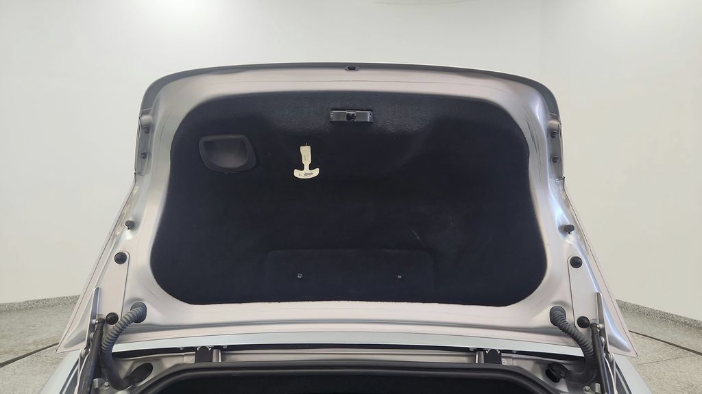 Used 2010 Jaguar XKR R RWD image 34
