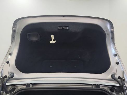 Used 2010 Jaguar XKR R RWD image 34