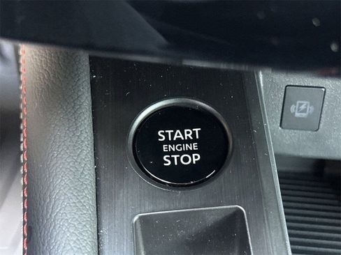 New 2025 Nissan Kicks SR image 34