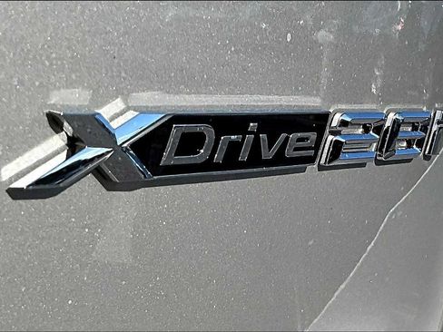 New 2026 BMW X1 xDrive28i w/ Technology Package image 15