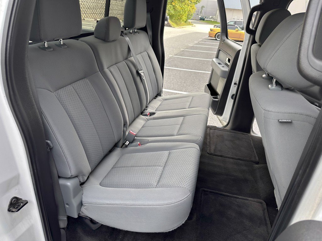 Used 2014 Ford F150 XLT w/ Equipment Group 302A Luxury AWD/4WD image 26