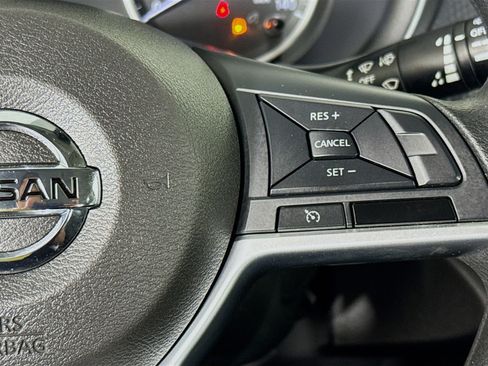 Used 2021 Nissan Kicks S FWD image 13