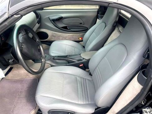 Used 1999 Porsche Boxster image 13