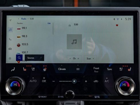 Used 2025 Lexus GX 550 image 25