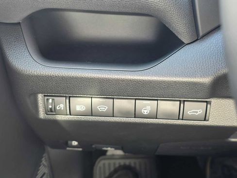 Certified 2025 Toyota RAV4 XLE w/ Convenience Package image 29