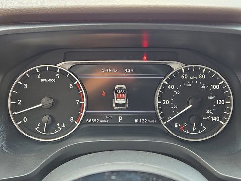 Used 2023 Nissan Rogue SV AWD/4WD image 25