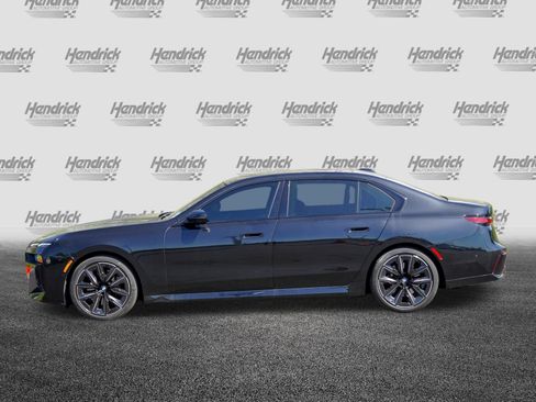 Certified 2023 BMW 740i RWD image 6