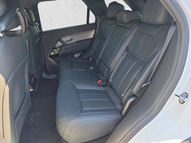 New 2027 Land Rover Range Rover Sport SE AWD/4WD image 12