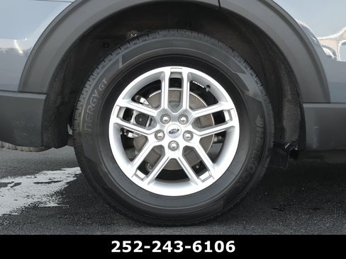 Used 2025 Ford Explorer Active w/ Active Comfort Package RWD image 52