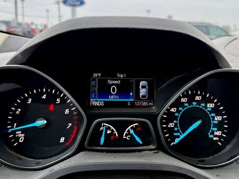 Used 2015 Ford Escape SE w/ Equipment Group 201A image 8