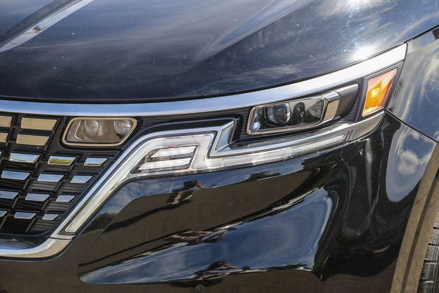 Used 2024 Kia Carnival SX Prestige FWD image 8