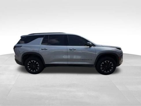Used 2025 Chevrolet Traverse Z71 w/ LPO, Floor Liner Package AWD/4WD image 3
