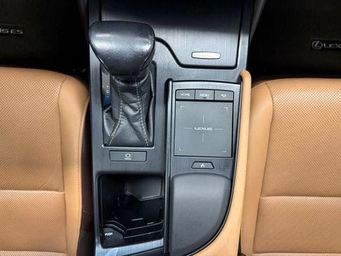 Used 2021 Lexus ES 350 w/ Premium Package FWD image 26