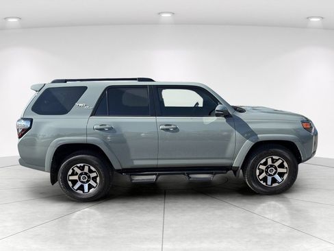 Used 2023 Toyota 4Runner TRD Off-Road Premium w/ Moonroof Package AWD/4WD image 4