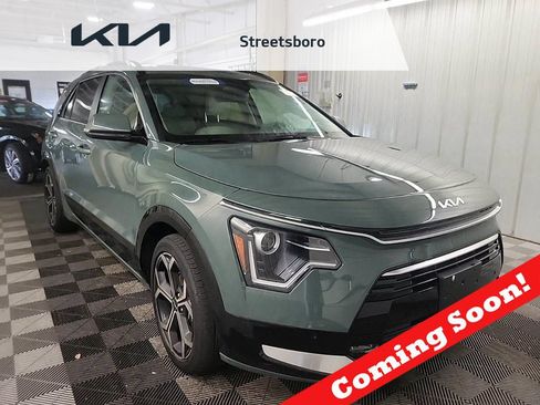 Used 2023 Kia Niro EX Touring FWD image 1