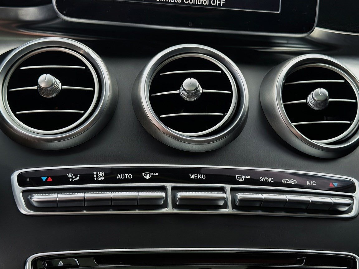 Used 2016 Mercedes-Benz C 300 4MATIC Sedan image 10