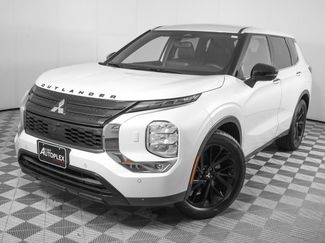 Used 2023 Mitsubishi Outlander SE AWD/4WD video 1