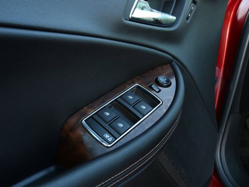 Used 2015 Chevrolet Impala LT w/ Convenience Package image 19