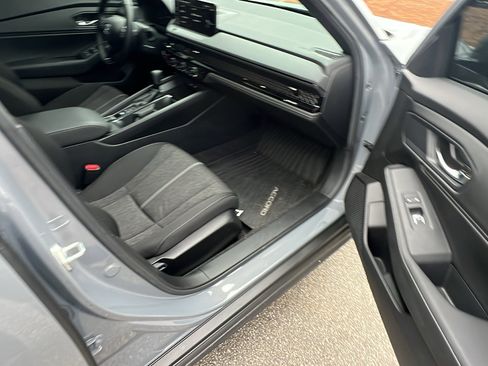 Used 2025 Honda Accord Sport image 21