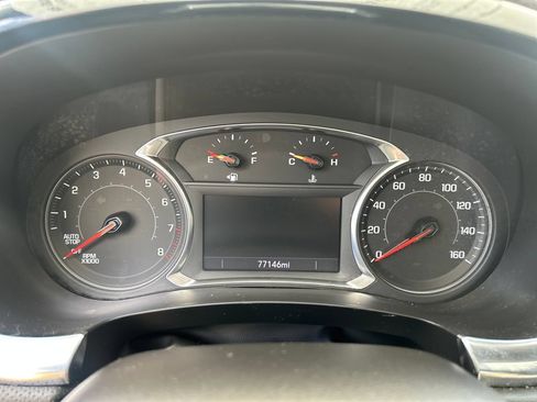 Used 2023 Chevrolet Traverse RS FWD image 17