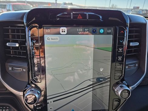 Used 2024 RAM 2500 Big Horn w/ Sport Appearance Package image 27