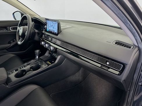 Certified 2024 Honda Civic Touring image 29