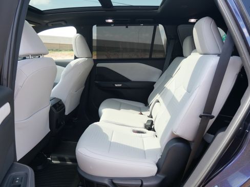 Used 2025 Lexus TX 350 AWD w/ Technology Package image 9