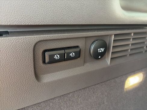 Used 2023 Lincoln Nautilus Reserve w/ Equipment Group 202A AWD/4WD image 11