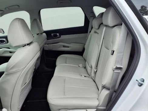 New 2026 Kia Sorento EX FWD image 9