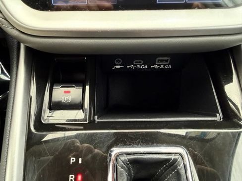 Used 2023 Subaru Outback Premium AWD/4WD image 35