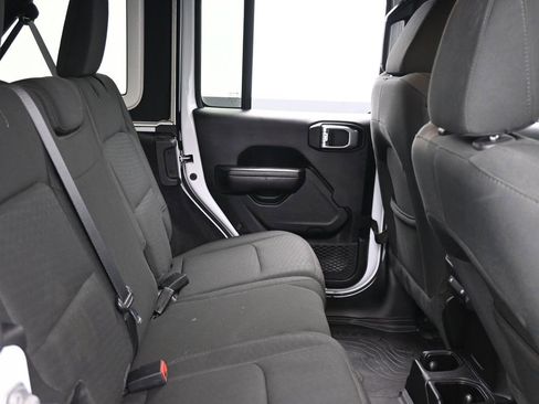 Certified 2019 Jeep Wrangler Unlimited Sport image 16