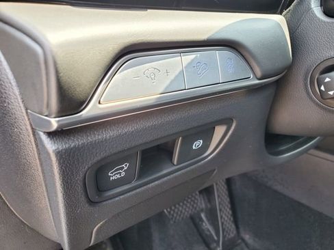 Used 2025 Genesis GV80 2.5T Standard image 13