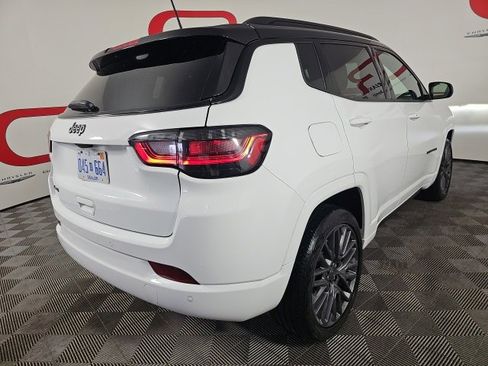 Certified 2024 Jeep Compass Limited w/ High Altitude Package image 7