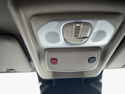 New 2025 RAM ProMaster 2500 w/ Quick Order Package 22G SLT image 15