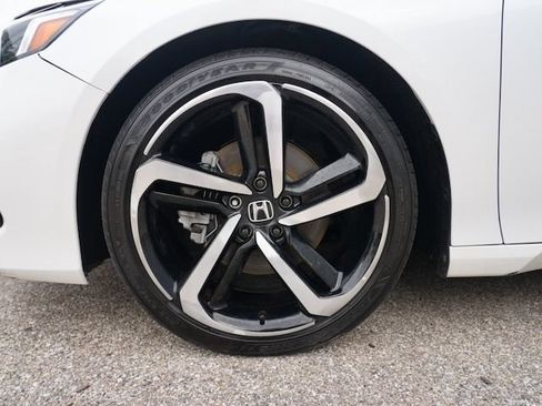 Used 2022 Honda Accord Sport image 29
