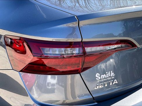 Used 2021 Volkswagen Jetta SE image 30