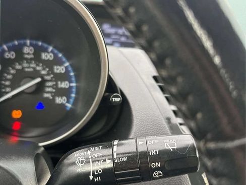 Used 2013 MAZDA MAZDA3 i Touring FWD image 24